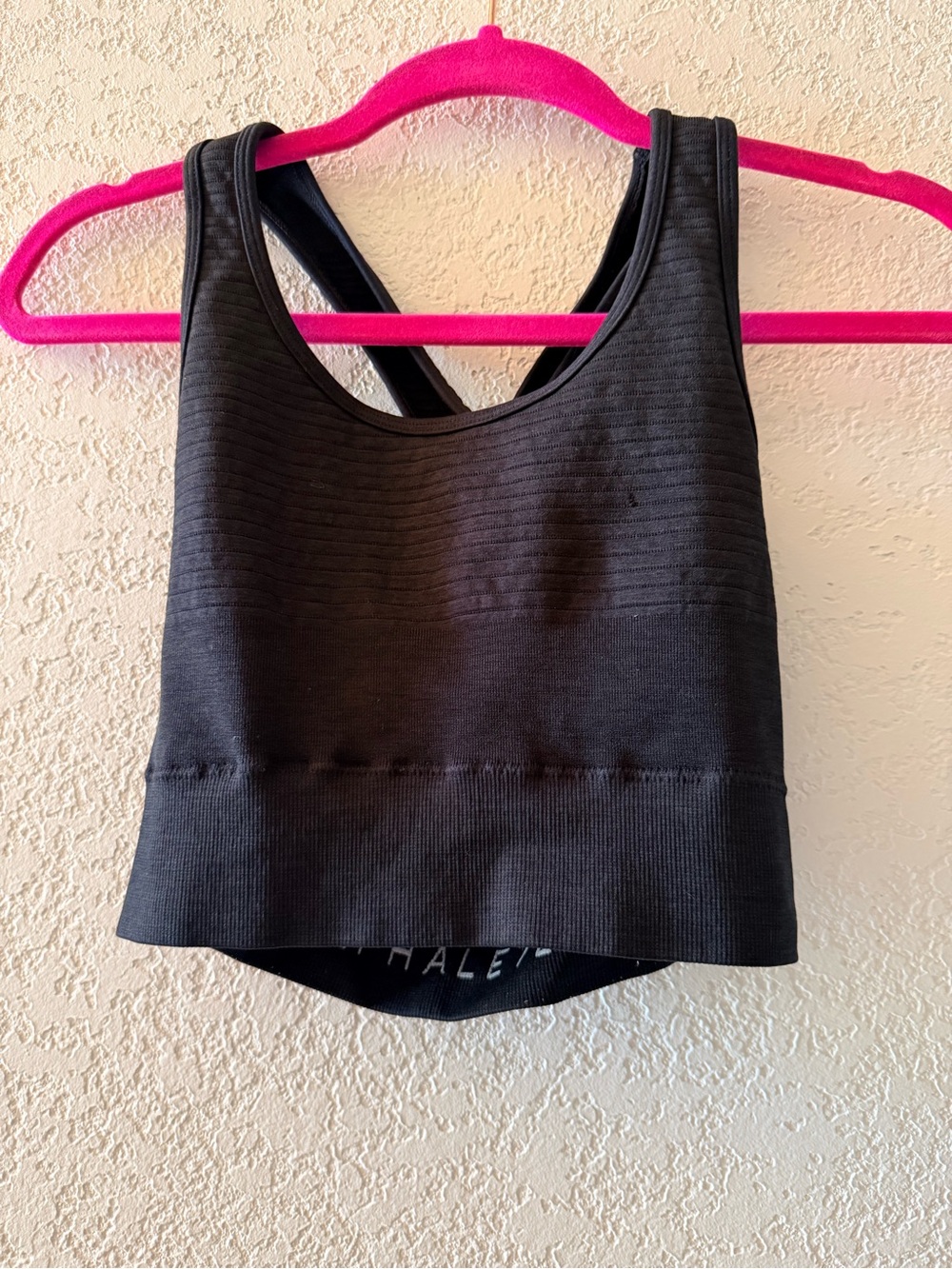 ALPHALETE Seamless Crop Top Women's Black Athletic Workout Sports Bra Sz Small